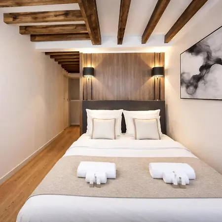 Saint Germain Des Pres Apartment *