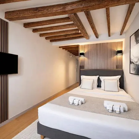 Saint Germain Des Pres Apartment Paris