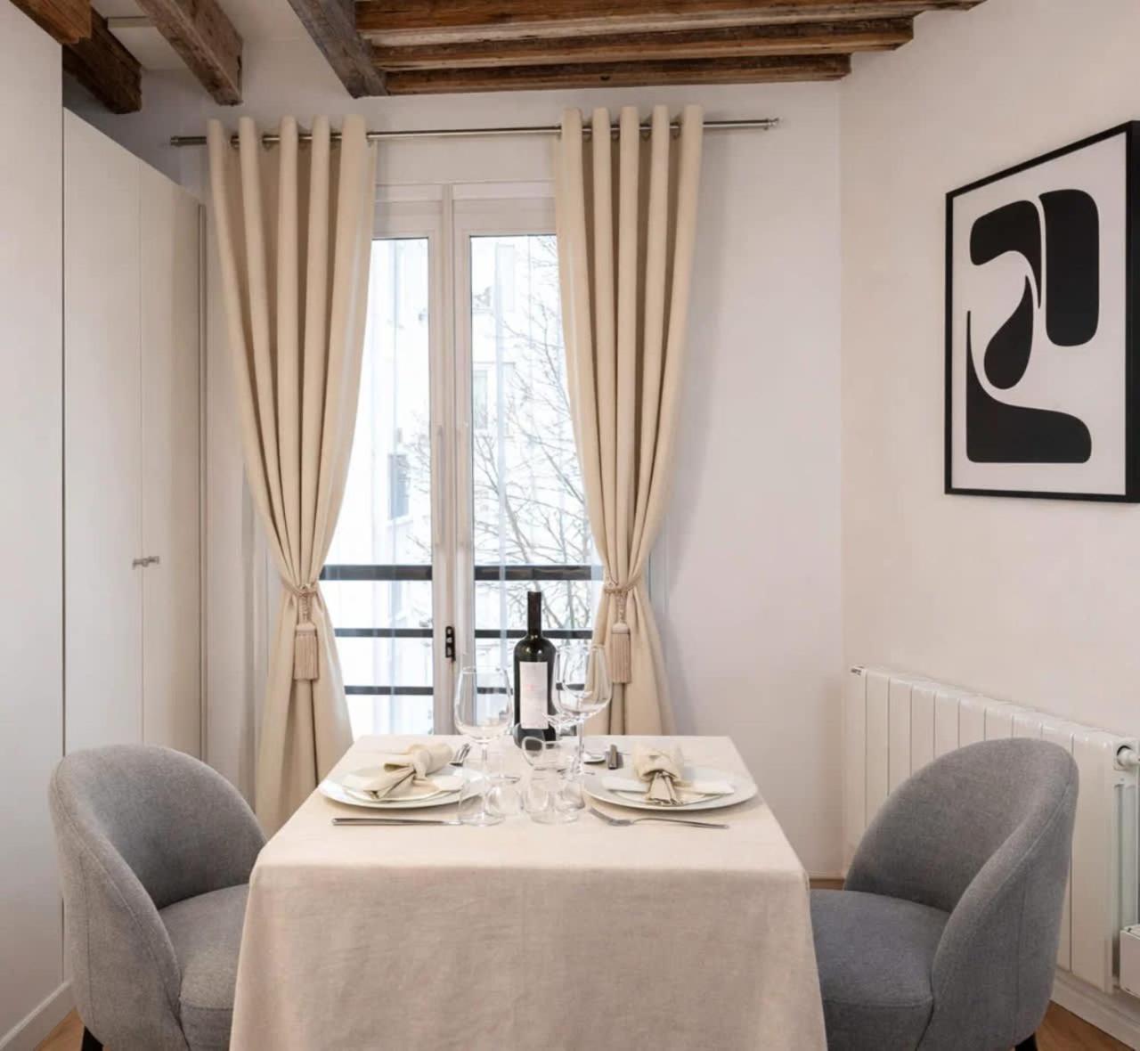Saint Germain Des Pres Apartment Paris